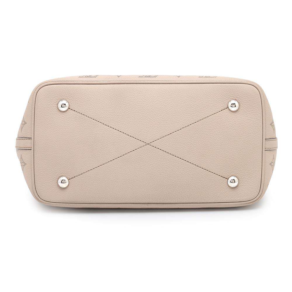 LOUIS VUITTON Blossom GaletM21852 Monogram Mahina Size MM