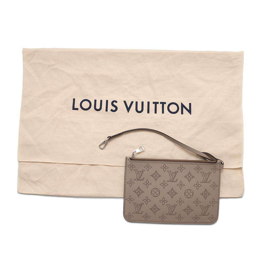 LOUIS VUITTON Blossom GaletM21852 Monogram Mahina Size MM