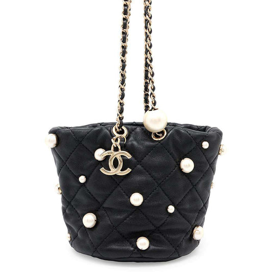 CHANEL Matelasse Pearl Shoulder Bag BlackAS2518 Lambskin