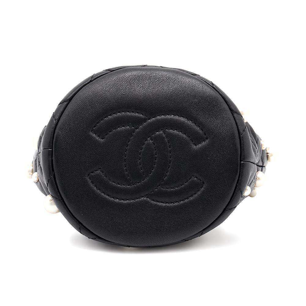 CHANEL Matelasse Pearl Shoulder Bag BlackAS2518 Lambskin