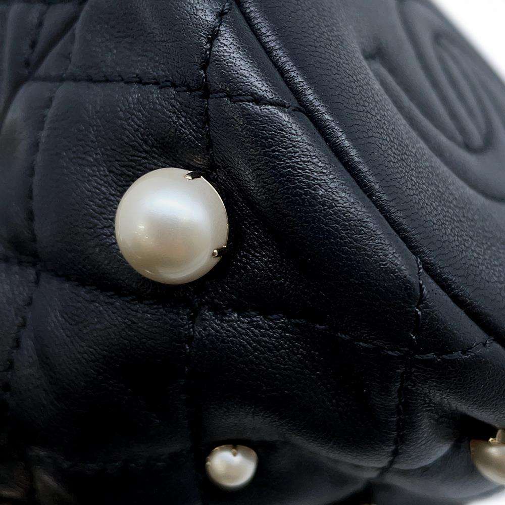 CHANEL Matelasse Pearl Shoulder Bag BlackAS2518 Lambskin