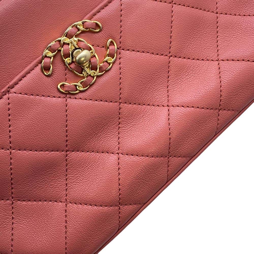 CHANEL Matelasse Camera Shoulder Bag Pink Lambskin