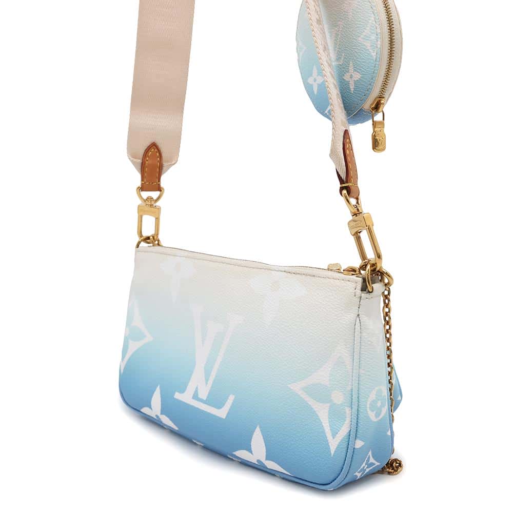 LOUIS VUITTON Multi Pochette Accessoires BlueM57633 Monogram Giant by the Pool Collection