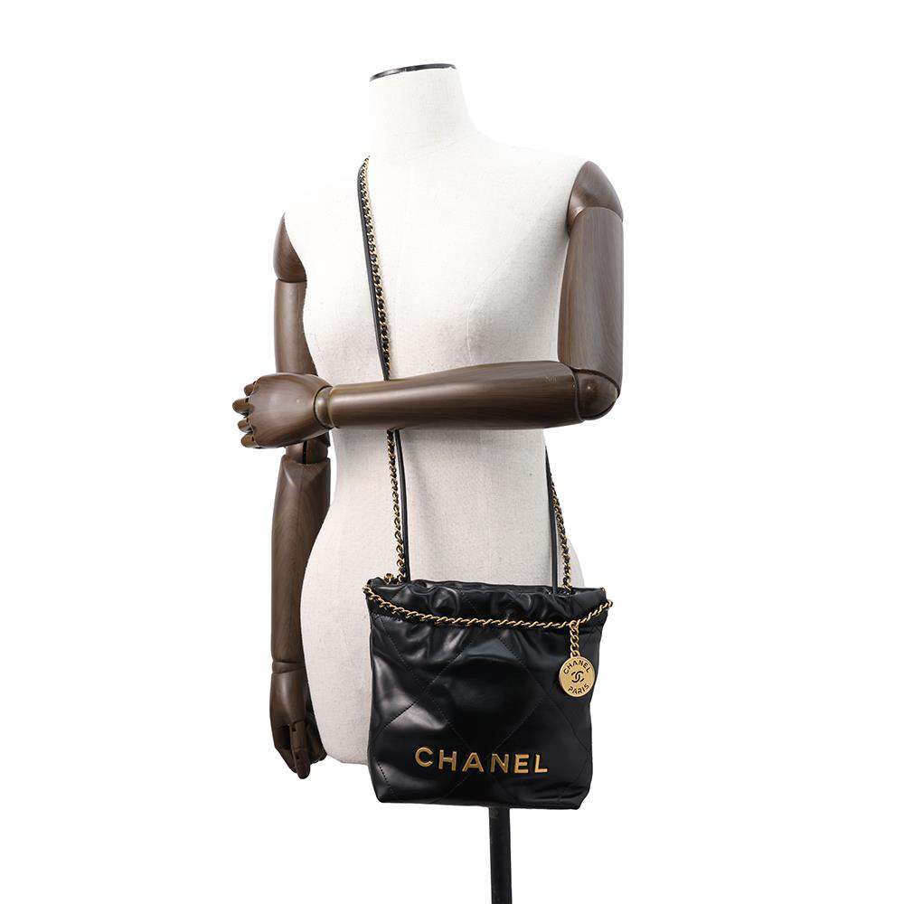 CHANEL CHANEL22 Shoulder Bag BlackAS3980 Shiny Calf Leather Size Mini
