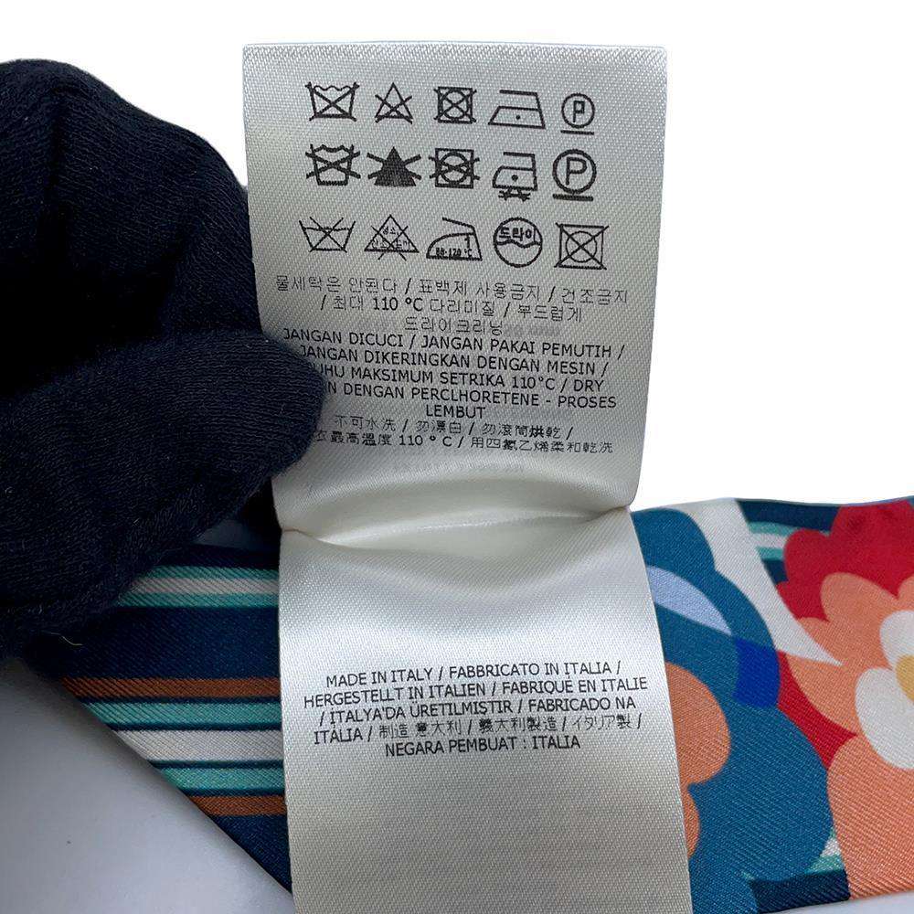 FENDI Lappy Flower Pattern Scarf Blue/MulticolorFXT011 Silk100%