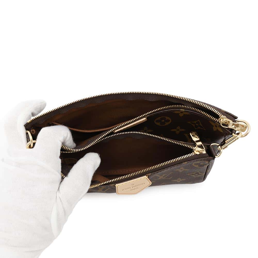 LOUIS VUITTON Multi Pochette Accessoires Rose claireM44840 Monogram