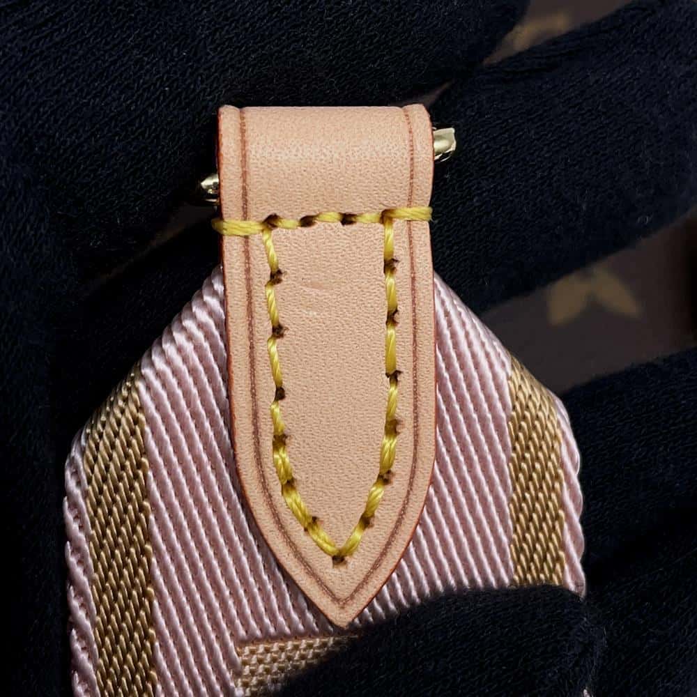 LOUIS VUITTON Multi Pochette Accessoires Rose claireM44840 Monogram