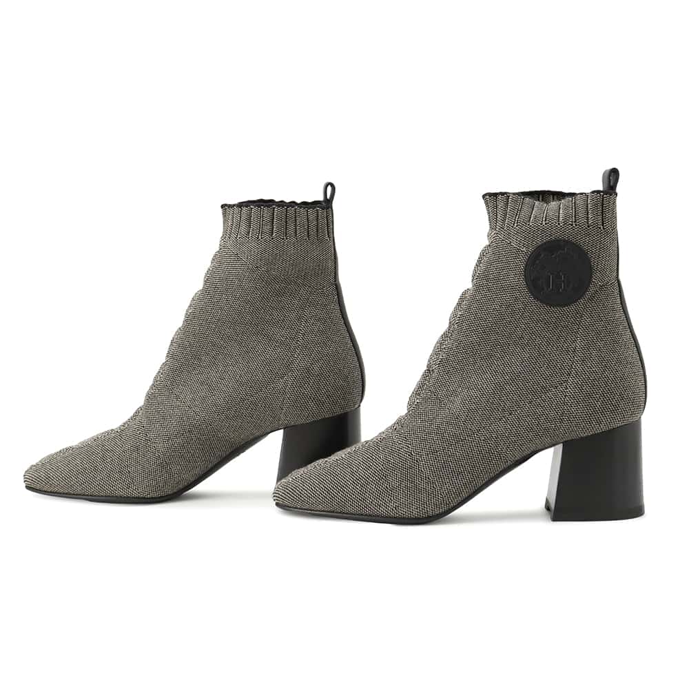 HERMES Vol Vert short boots Black/White Knit Size 36.5