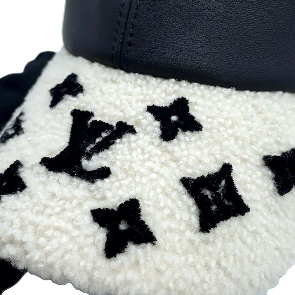 LOUIS VUITTON cap sharing Size M Noir/WhiteM00493 Lamb Leather100% Silk100% Polyester77% Polyurethane23%