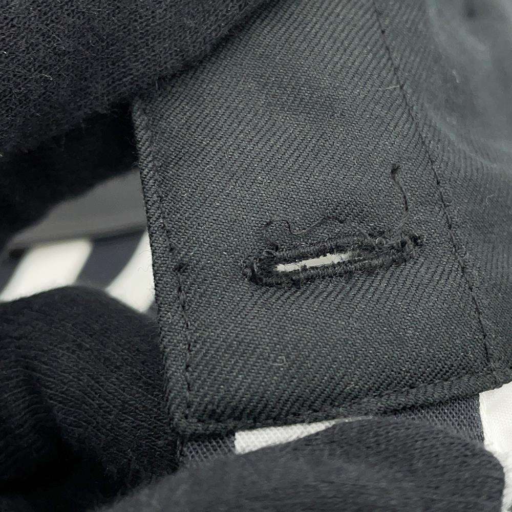 LOUIS VUITTON Lightning Stripe Ribbed Epaulate Shirt Size 38 White/Black Lyocell82% Cashmere16% Silk2%