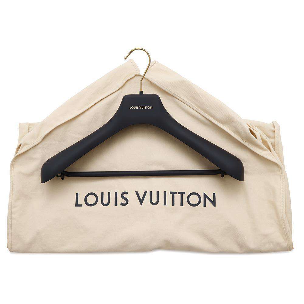 LOUIS VUITTON Lightning Stripe Ribbed Epaulate Shirt Size 38 White/Black Lyocell82% Cashmere16% Silk2%