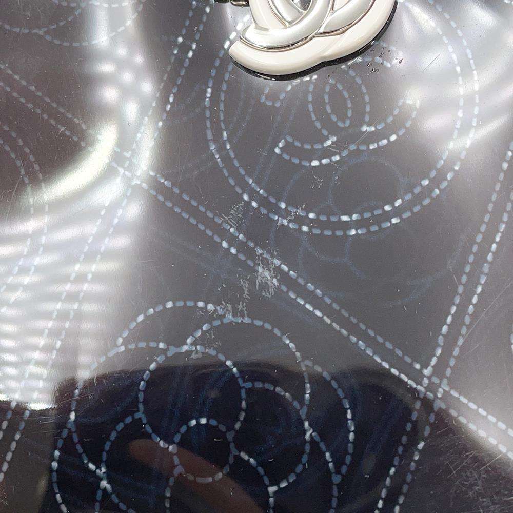 CHANEL CC Logo Camellia Plastics Bucket Bag Black/WhiteA57636 Plastics Leather