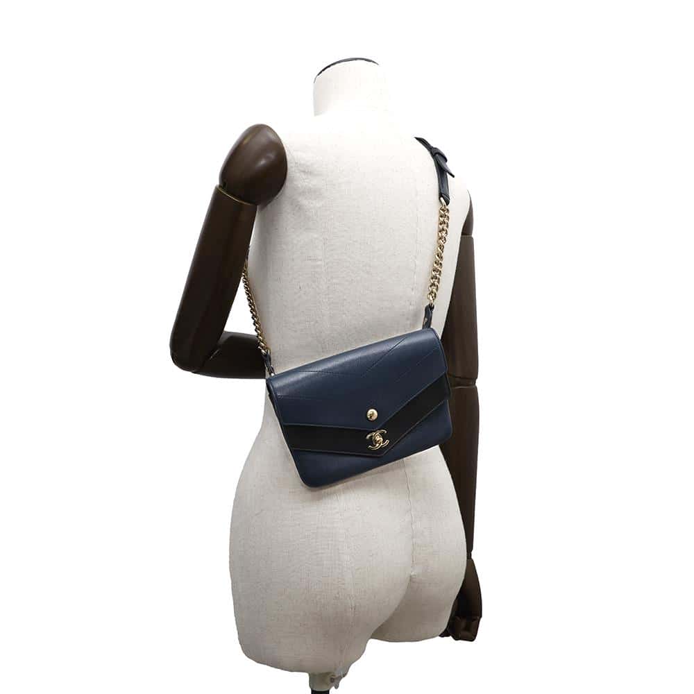 CHANEL V Stitch Waist Bag Navy/BlackA57474 Leather