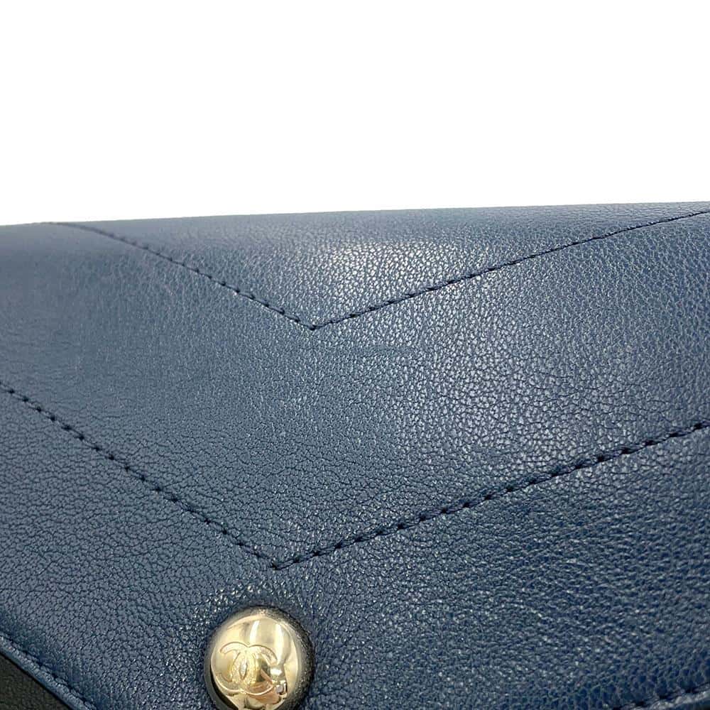 CHANEL V Stitch Waist Bag Navy/BlackA57474 Leather