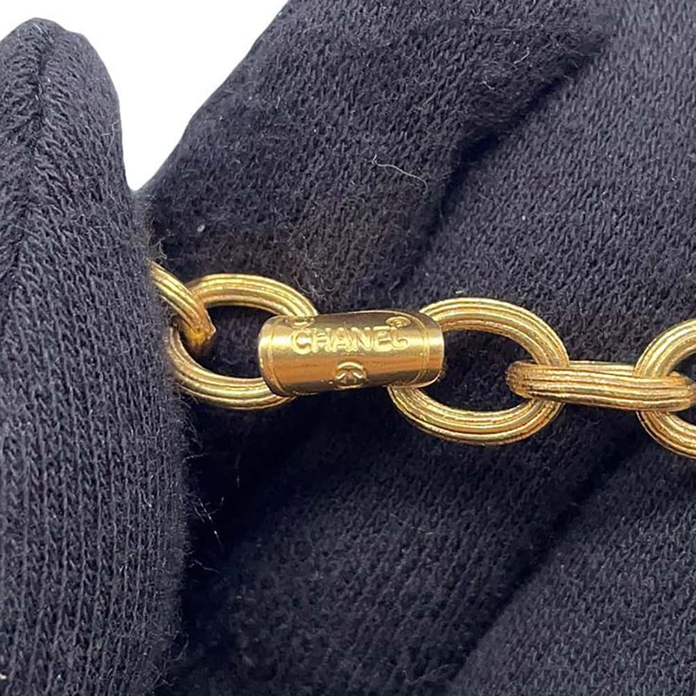 CHANEL Vintage Medal Necklace Gold Metal