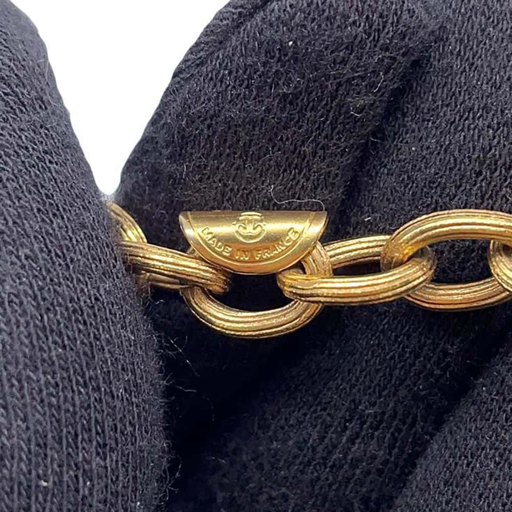 CHANEL Vintage Medal Necklace Gold Metal