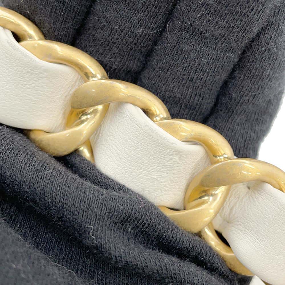 CHANEL Matelasse ChainShoulder Bag WhiteAS3226 Lambskin