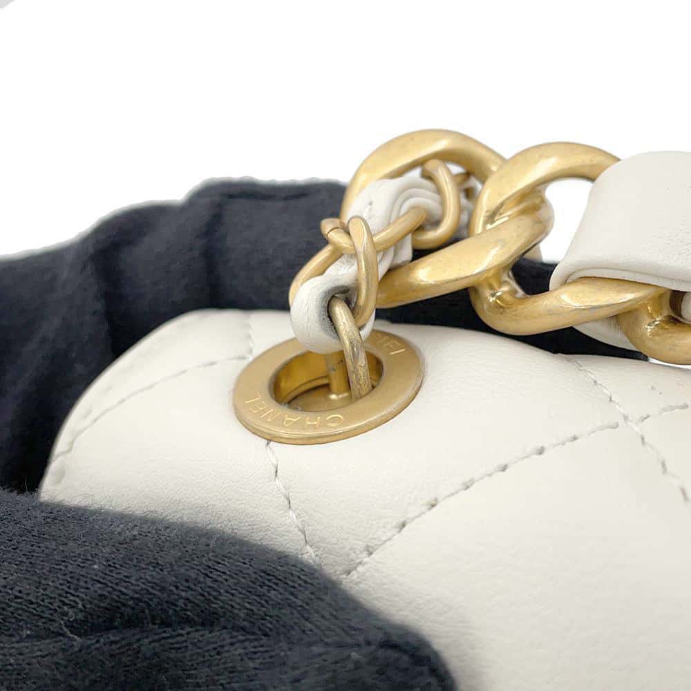 CHANEL Matelasse ChainShoulder Bag WhiteAS3226 Lambskin