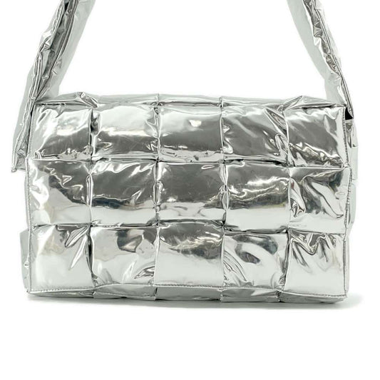 Bottega Veneta INTRECCIATO Cassette Metallic Effect Shoulder Bag Silver701349 Patent Leather Size Large