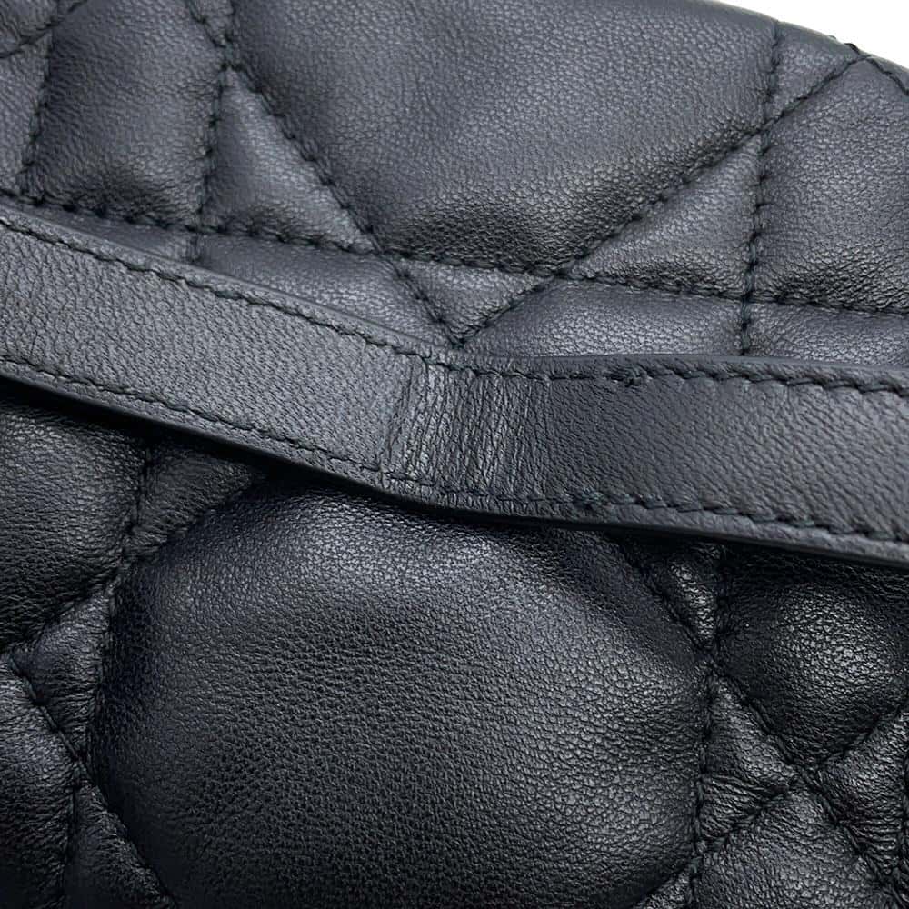 Dior Dior Vibe Black/WhiteS7200ONOA Lambskin Size micro