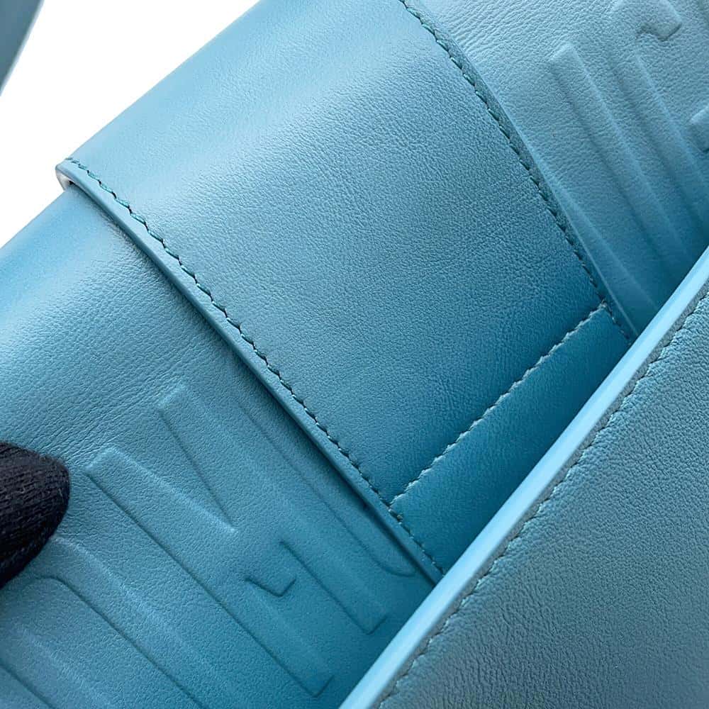 Dior 30 Montaigne Gradation Blue Leather