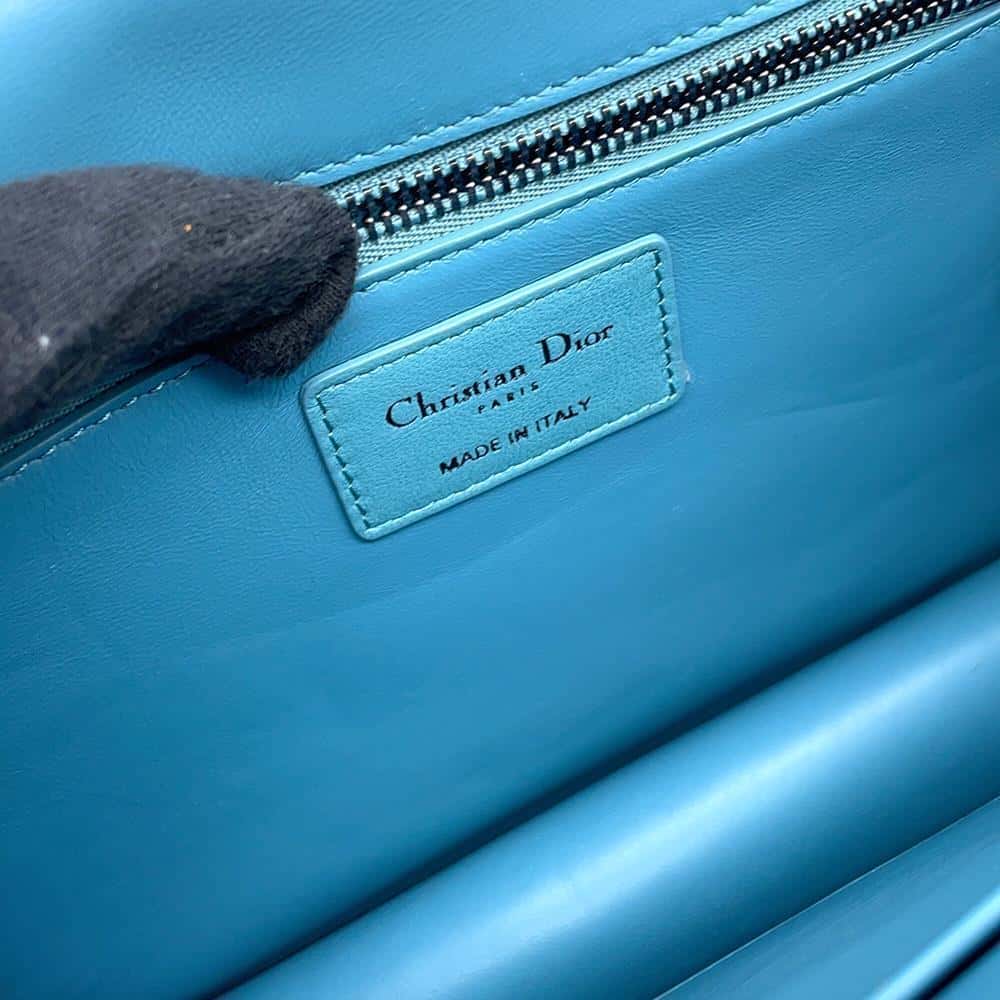 Dior 30 Montaigne Gradation Blue Leather