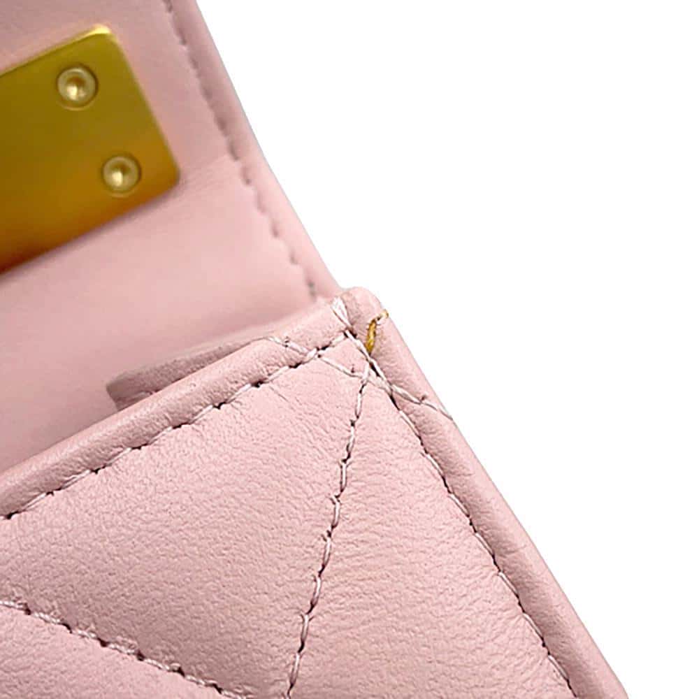 CHANEL Matelasse Top Handle PinkAP2945 Lambskin