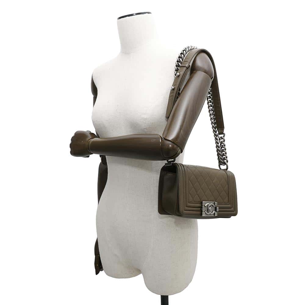 CHANEL Boy Chanel ChainShoulder KhakiA67085 Lambskin Size Small