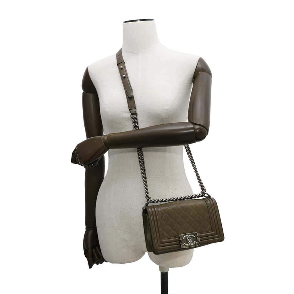 CHANEL Boy Chanel ChainShoulder KhakiA67085 Lambskin Size Small