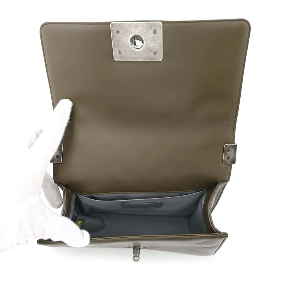 CHANEL Boy Chanel ChainShoulder KhakiA67085 Lambskin Size Small