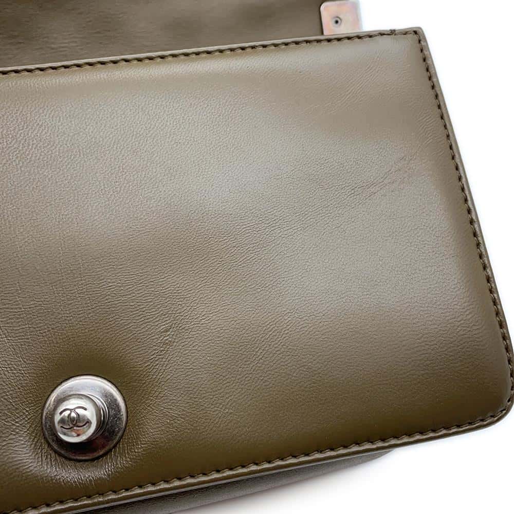 CHANEL Boy Chanel ChainShoulder KhakiA67085 Lambskin Size Small