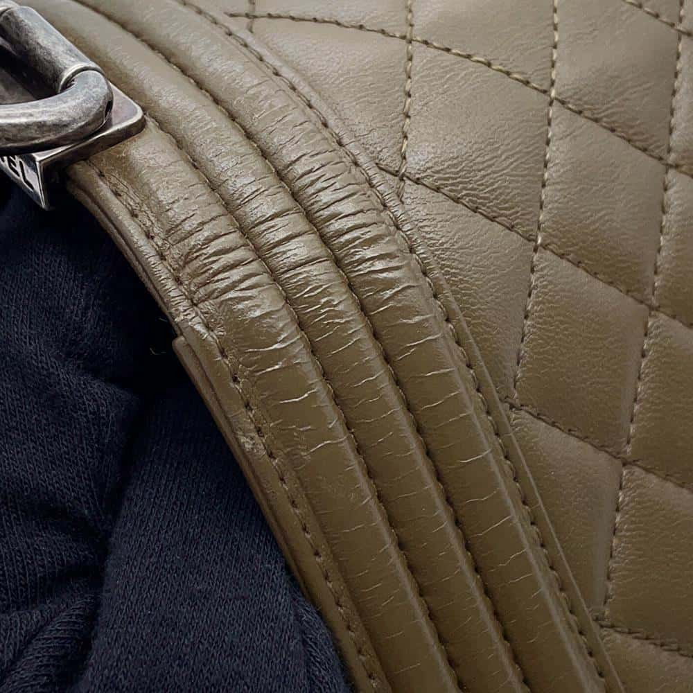 CHANEL Boy Chanel ChainShoulder KhakiA67085 Lambskin Size Small