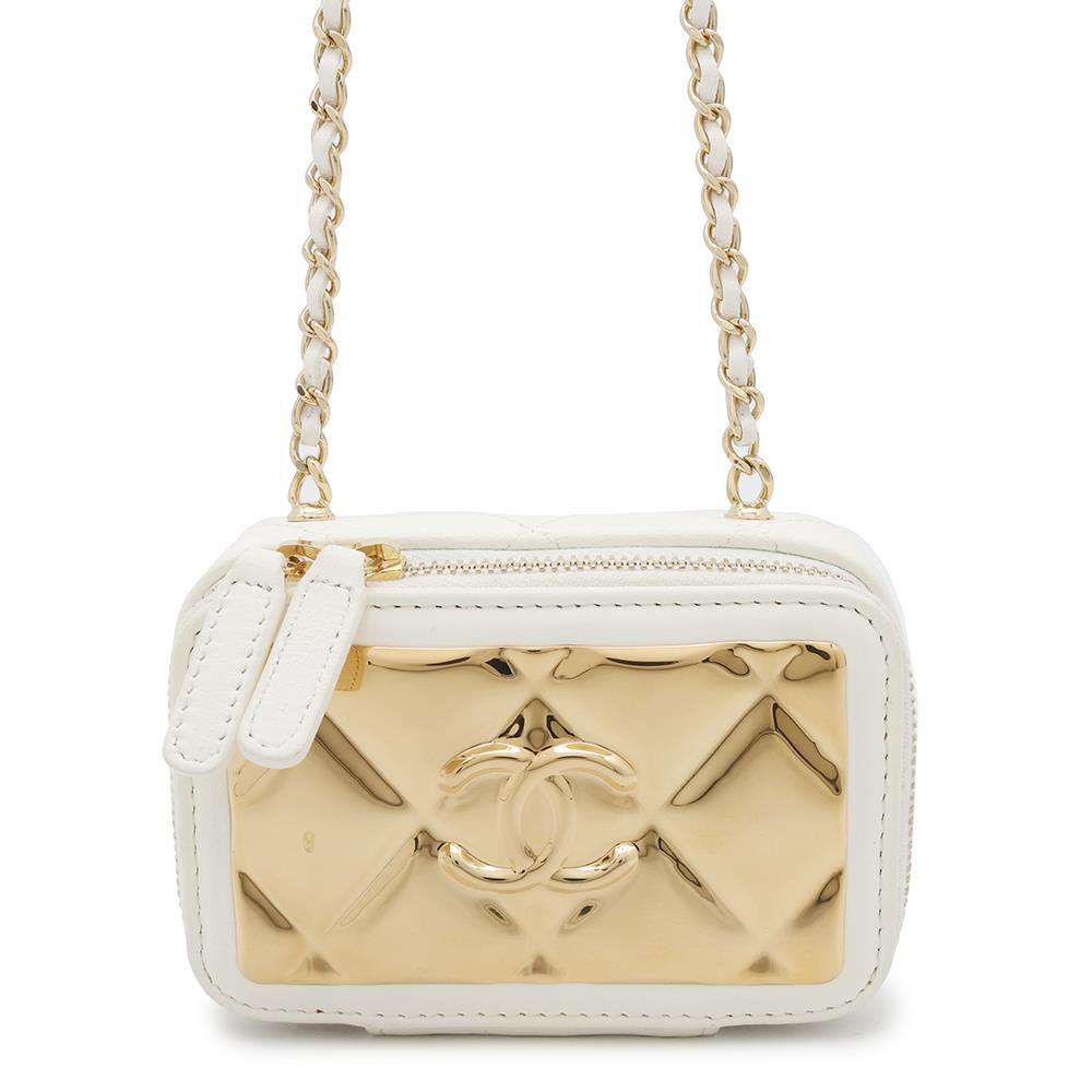 CHANEL Matelasse CC Logo Shoulder Bag White/GoldAP2393 Lambskin Metal