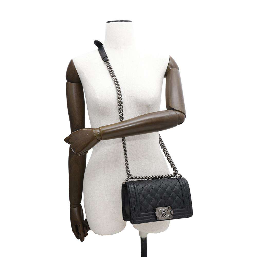 CHANEL Boy Chanel ChainShoulder Bag BlackA67085 Caviar Leather Size Small