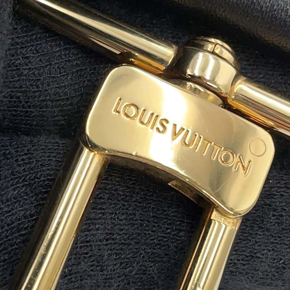 LOUIS VUITTON Utility/Crossbody NoirM80450 Calf Leather