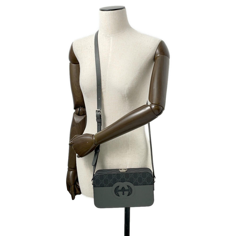 GUCCI Cutout Interlocking G Shoulder Bag Gray/Black725341 GG SupremeCanvas Leather