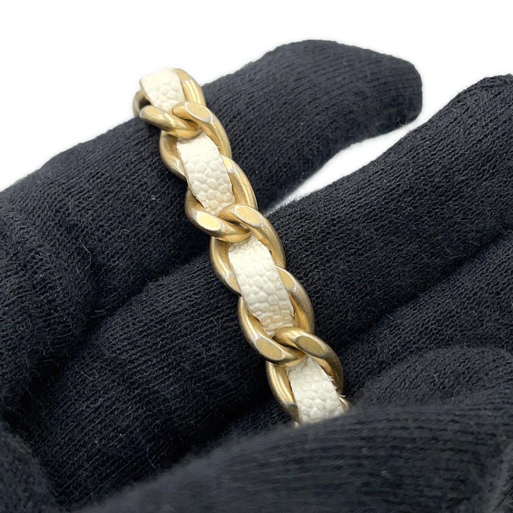 CHANEL Matelasse ChainShoulder Mini Vanity WhiteAP2194 Soft Caviar Leather Size Mini