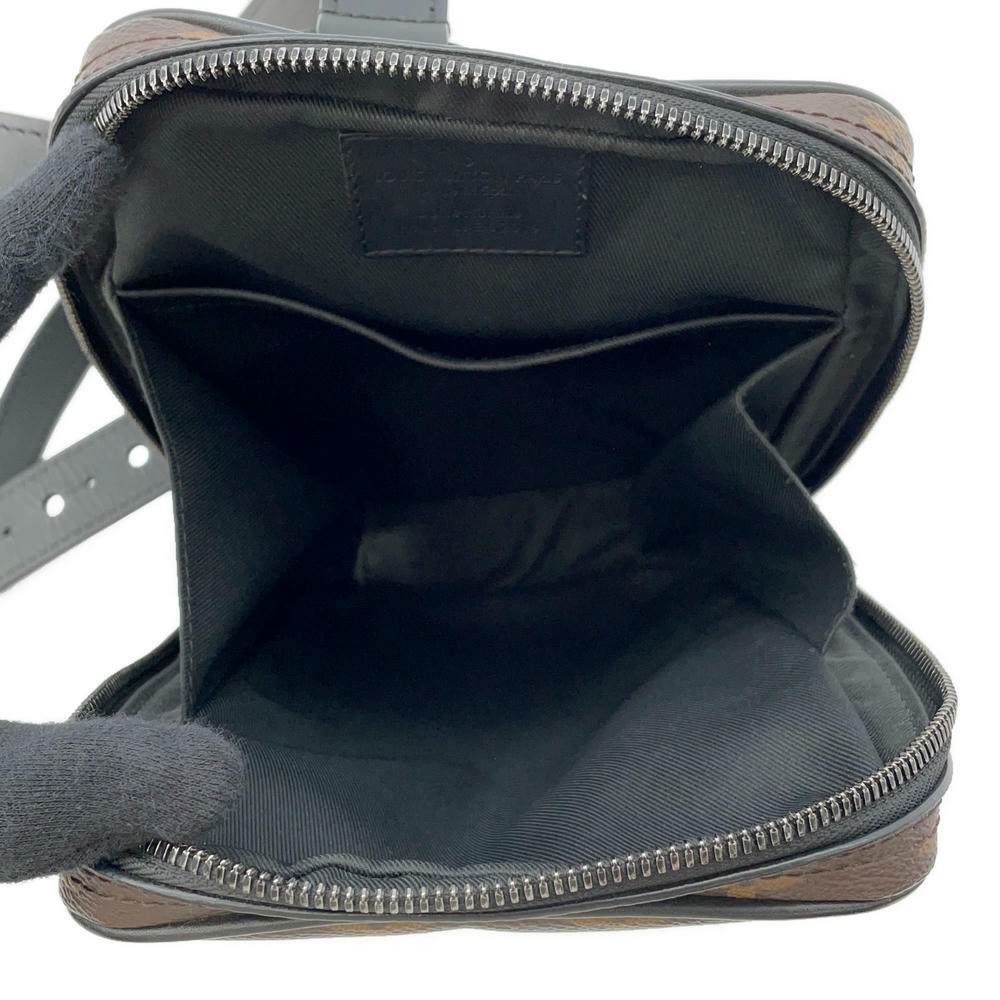 LOUIS VUITTON Utility side bag NoirM44428 Monogram / Solar Powered Ray