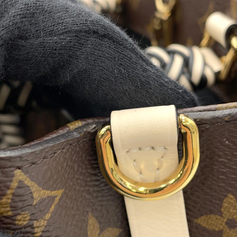 LOUIS VUITTON Montaigne Noir/CreamM45311 Monogram Size BB