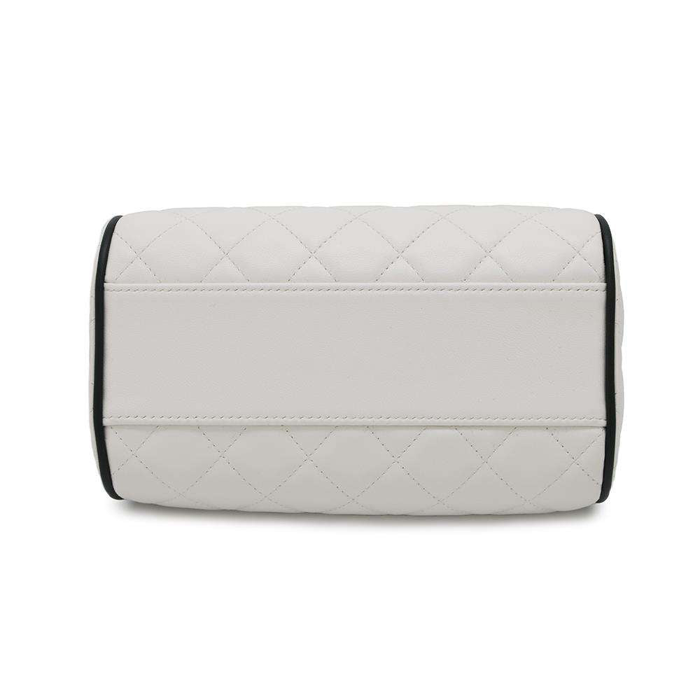 CHANEL Matelasse Chain Clutch Bag 2WAYTravel Bag White/BlackAP4515 Lambskin Size Mini