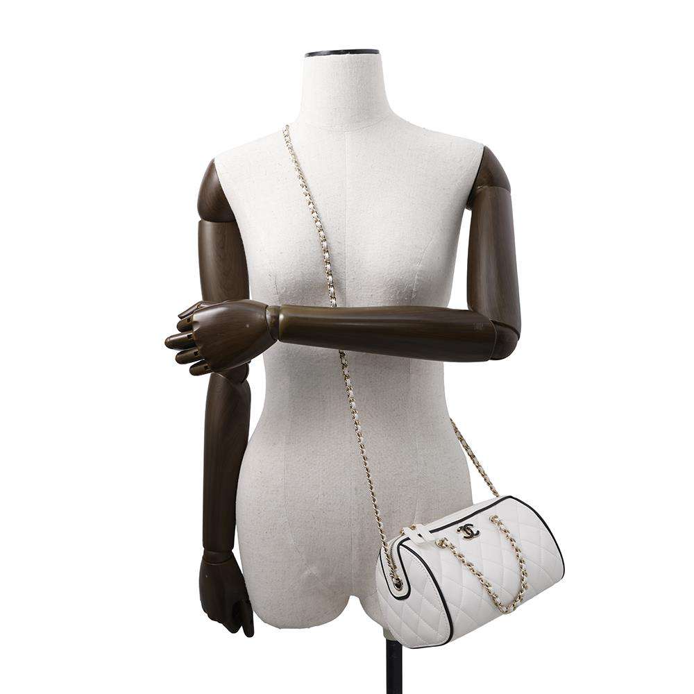 CHANEL Matelasse Chain Clutch Bag 2WAYTravel Bag White/BlackAP4515 Lambskin Size Mini