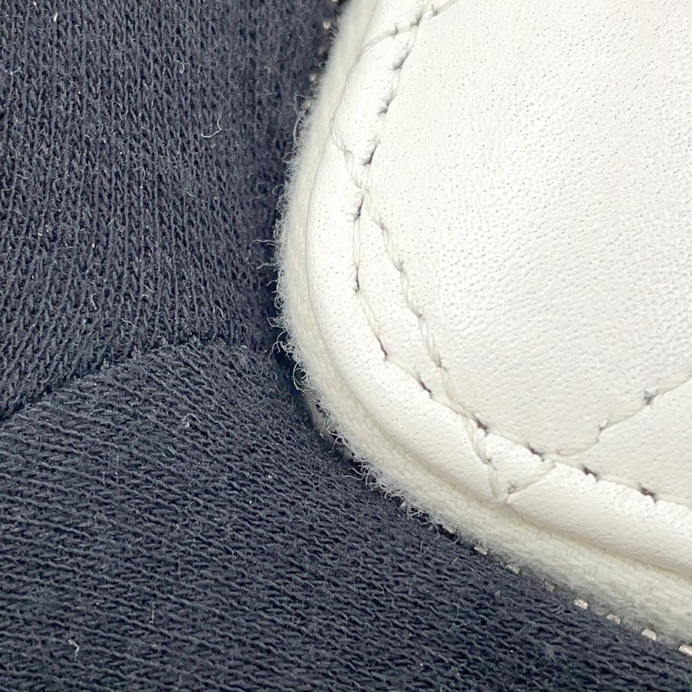 CHANEL Matelasse Chain vanity bag WhiteAP3593 Lambskin Rhinestone