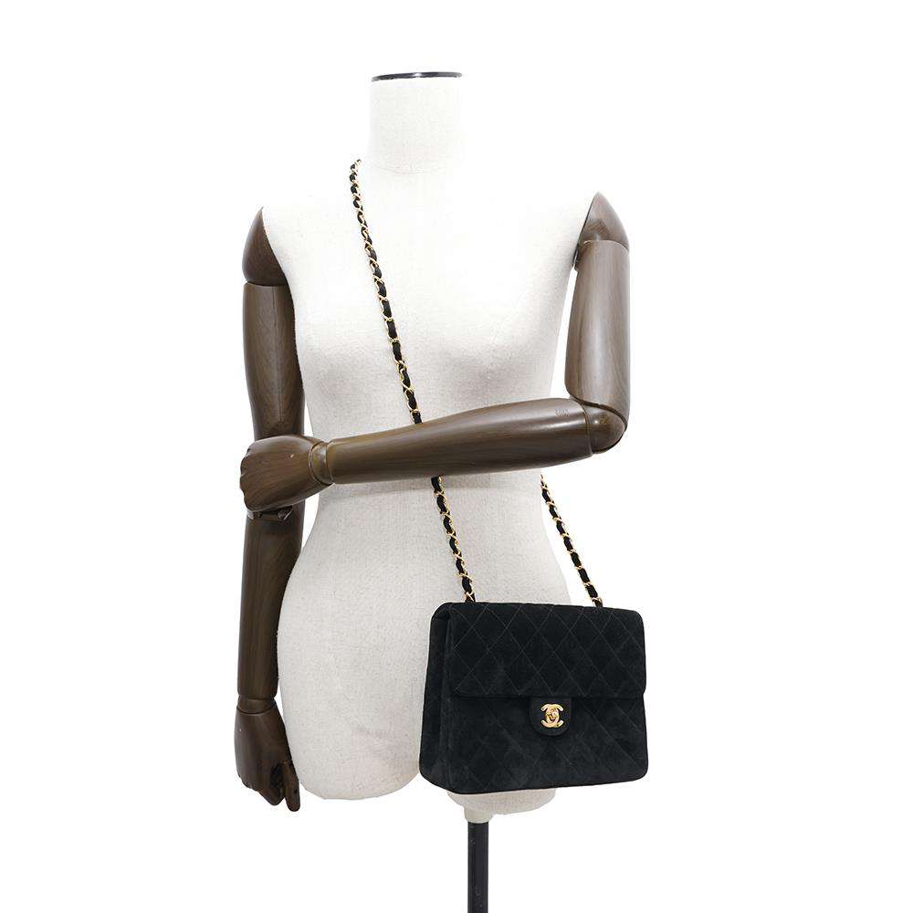 CHANEL Matelasse Single Flap ChainShoulder Bag Black suede Size 20