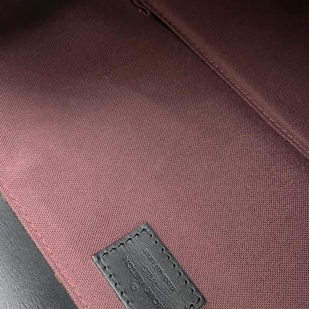 LOUIS VUITTON Parc NoirM40637 Monogram Macassar Canvas