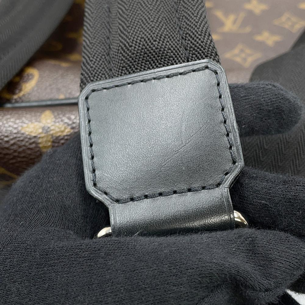 LOUIS VUITTON Parc NoirM40637 Monogram Macassar Canvas