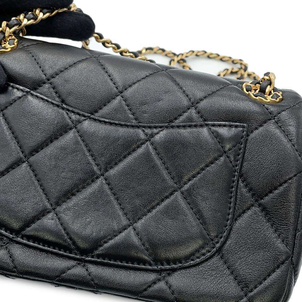 CHANEL 19 Flap ChainShoulder Bag BlackAS4780 Lambskin Size 20