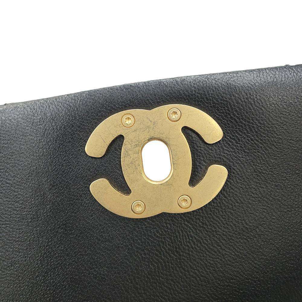 CHANEL 19 Flap ChainShoulder Bag BlackAS4780 Lambskin Size 20