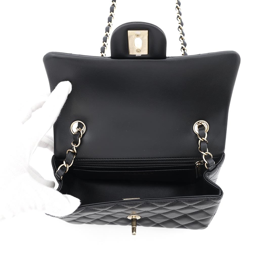CHANEL Matelasse Single Flap ChainShoulder BlackA69900 Lambskin Size 20