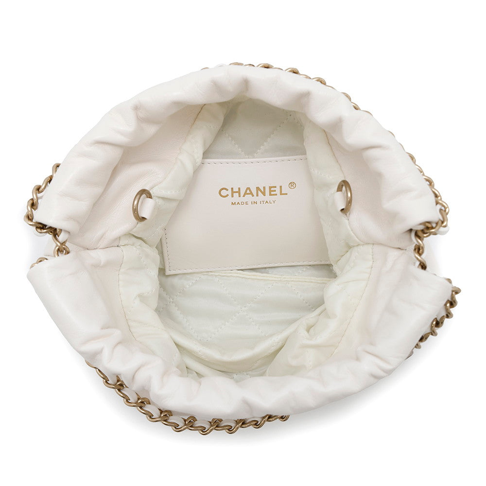 CHANEL CHANEL22 ChainShoulder Bag Spring/Summer 2025 WhiteAS3980 Shiny Calf Leather