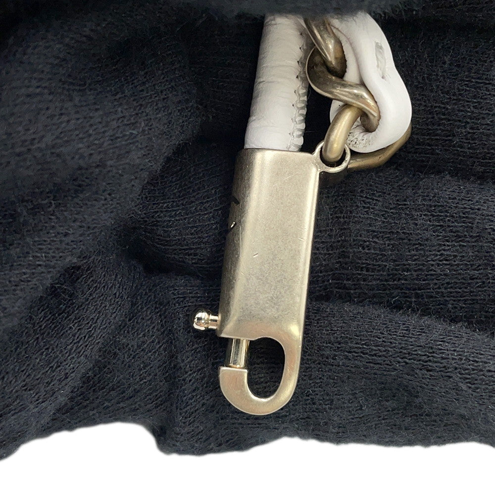 CHANEL CHANEL22 ChainShoulder Bag Spring/Summer 2025 WhiteAS3980 Shiny Calf Leather